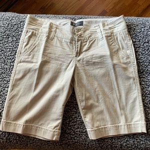 Women’s khaki color BLE size 30 shorts